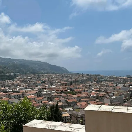 Appartement Remarkable Medieval Clifftop With Panoramic Sea Views To Stromboli Beautifully Restored And Fully Equipped Amantea