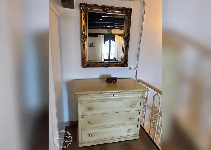 Remarkable Medieval Clifftop With Panoramic Sea Views To Stromboli Beautifully Restored And Fully Equipped Апартаменты